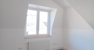 Modernisierte Dachgeschosswohnung mit 103 m² Wohn-Nutzfläche in Sachsenhausen-Nord